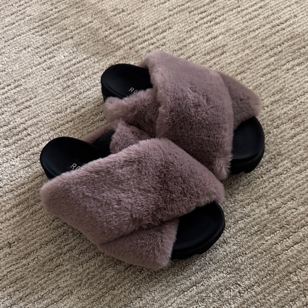 ROAM Plush Crossband Slide Slippers
